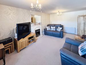 Lounge- click for photo gallery
